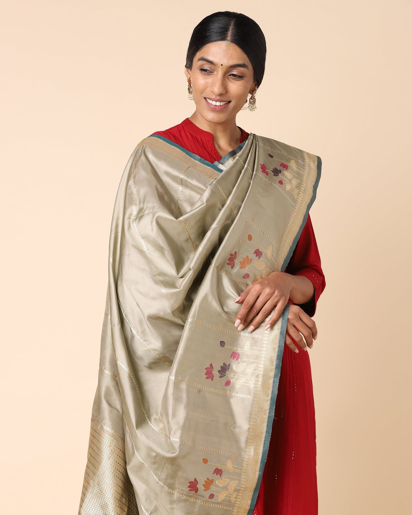 Aashvi Kadwa Silk Dupatta