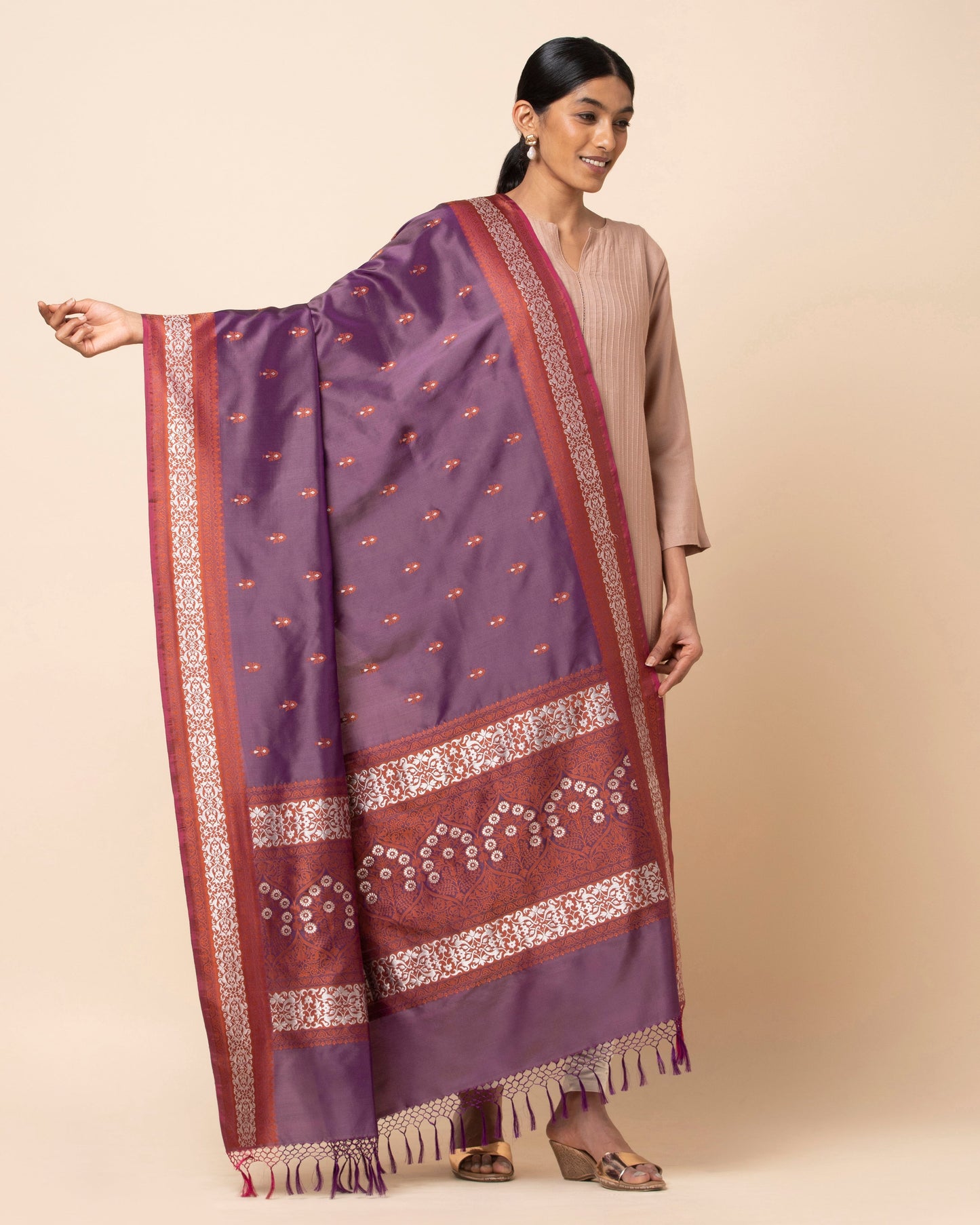 Rambagh Kadwa Silk Dupatta