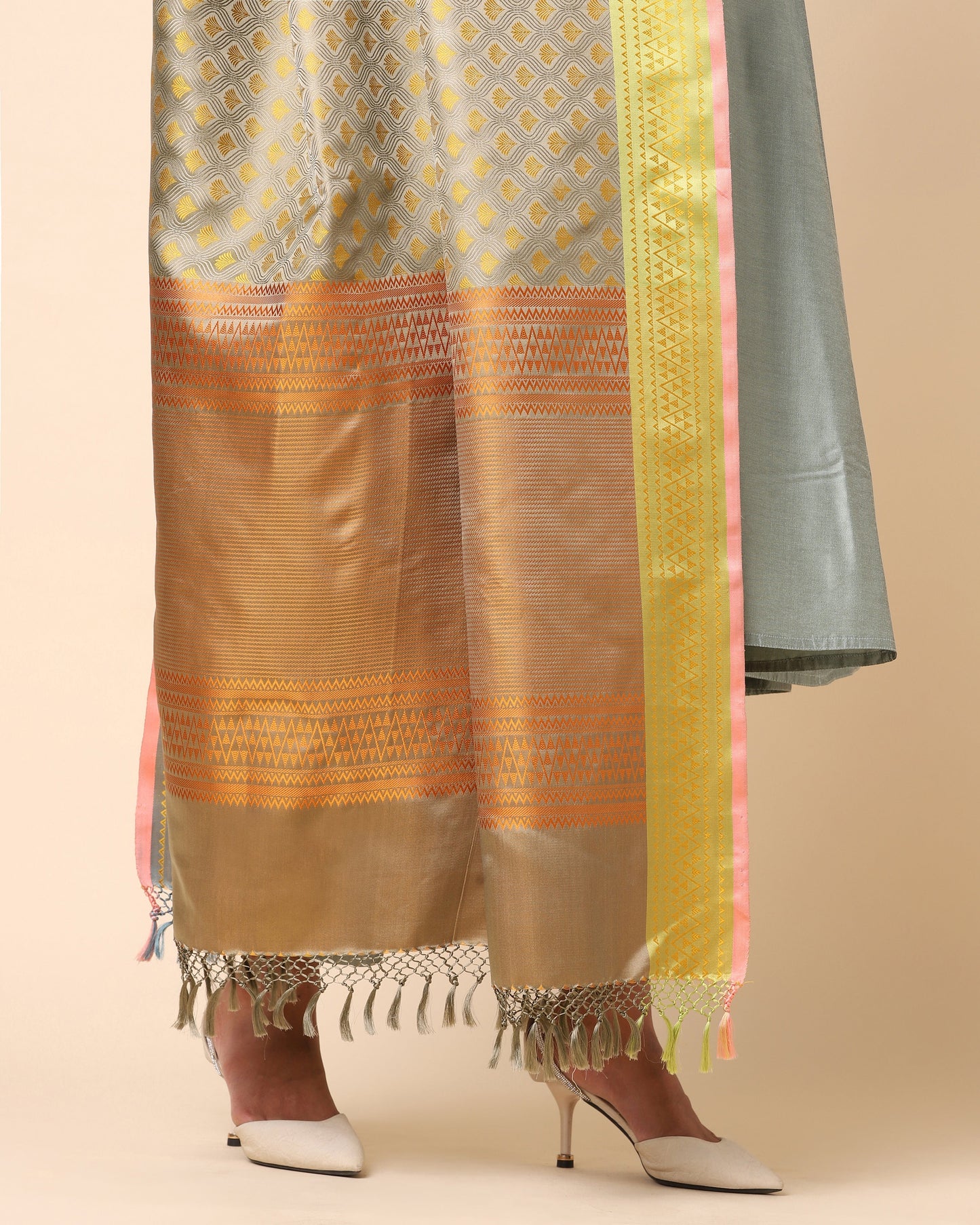 Vaibhavi Tanchoi Silk Dupatta
