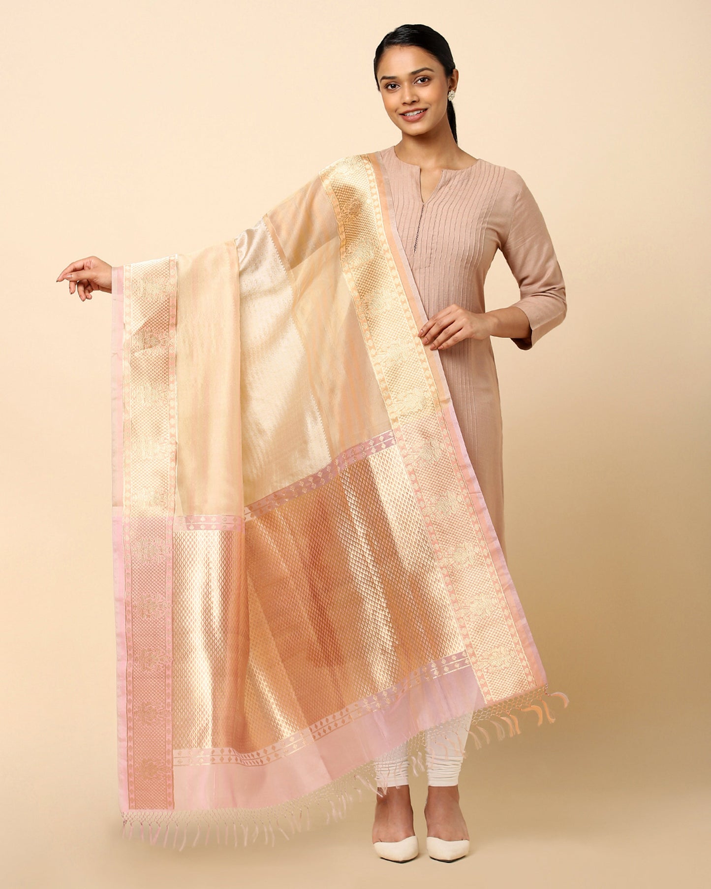 Trisha Kadwa Silk Dupatta