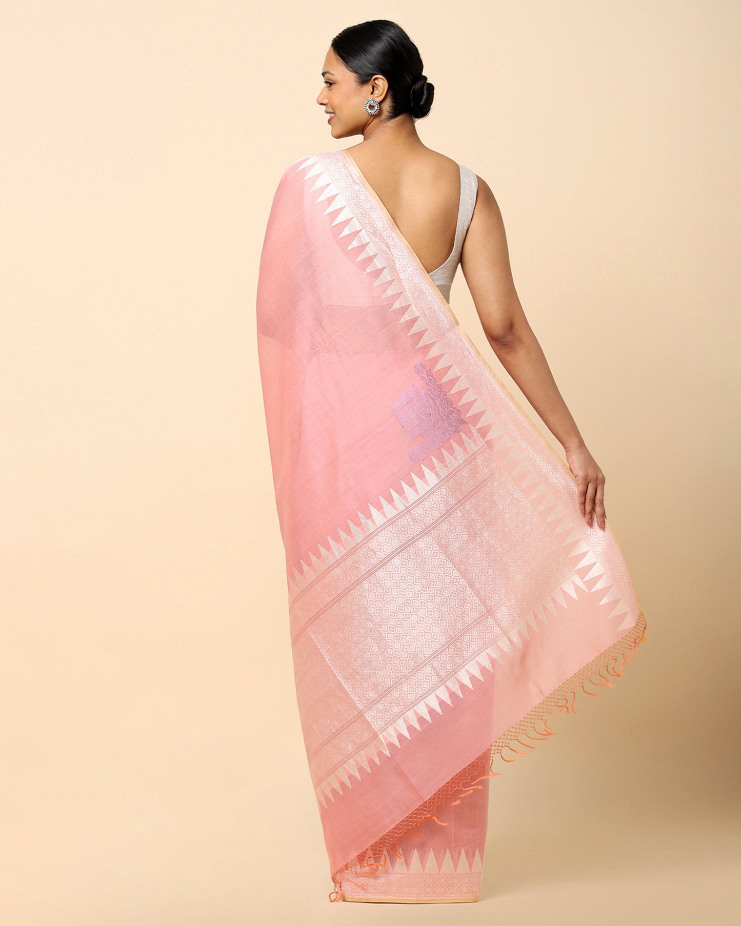 Shivangi Kadwa Silk Cotton Saree