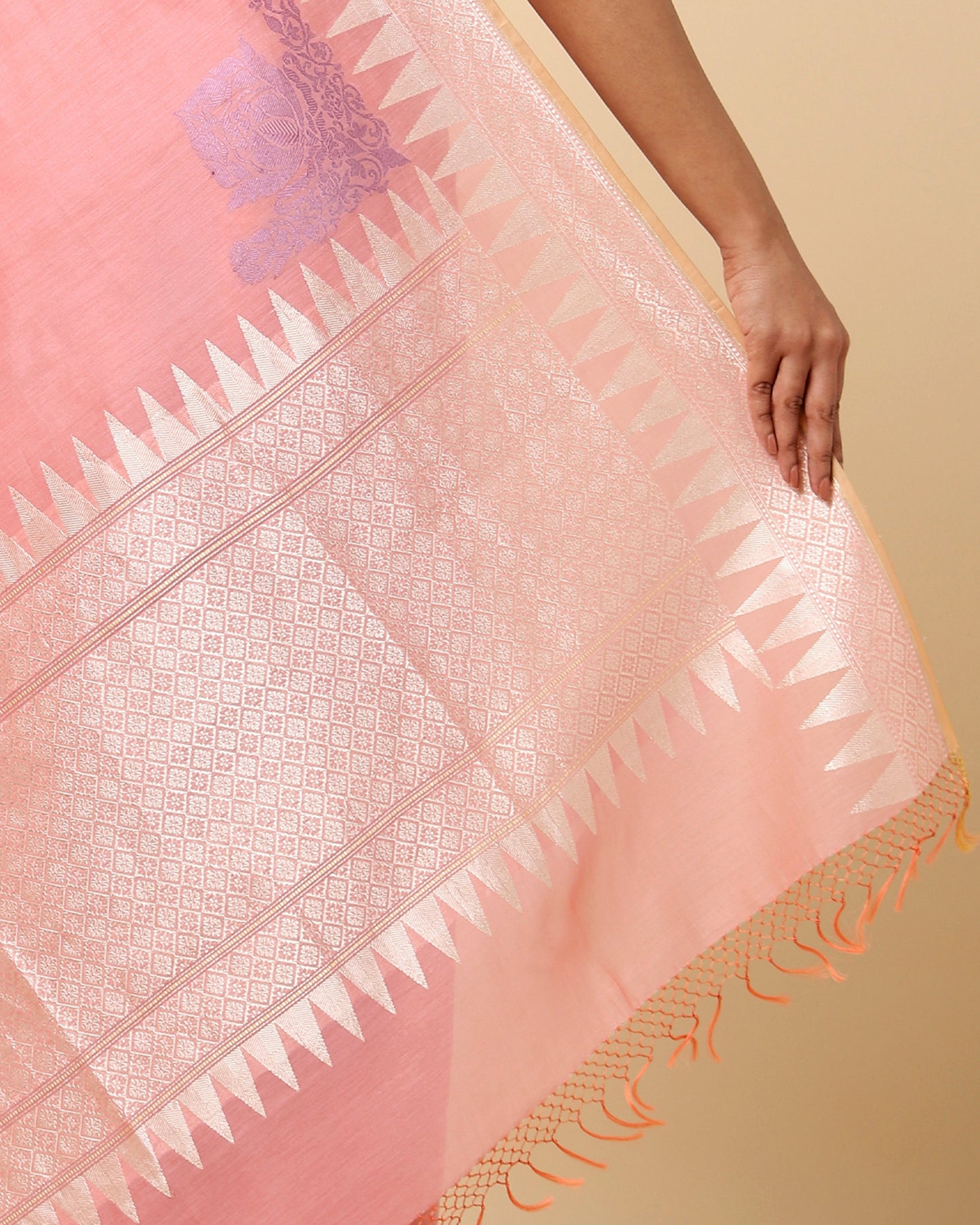 Shivangi Kadwa Silk Cotton Saree