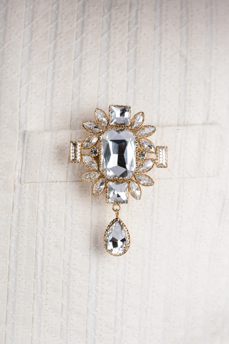 Rectangular Crystal Drop With Drop Detailing Brooch