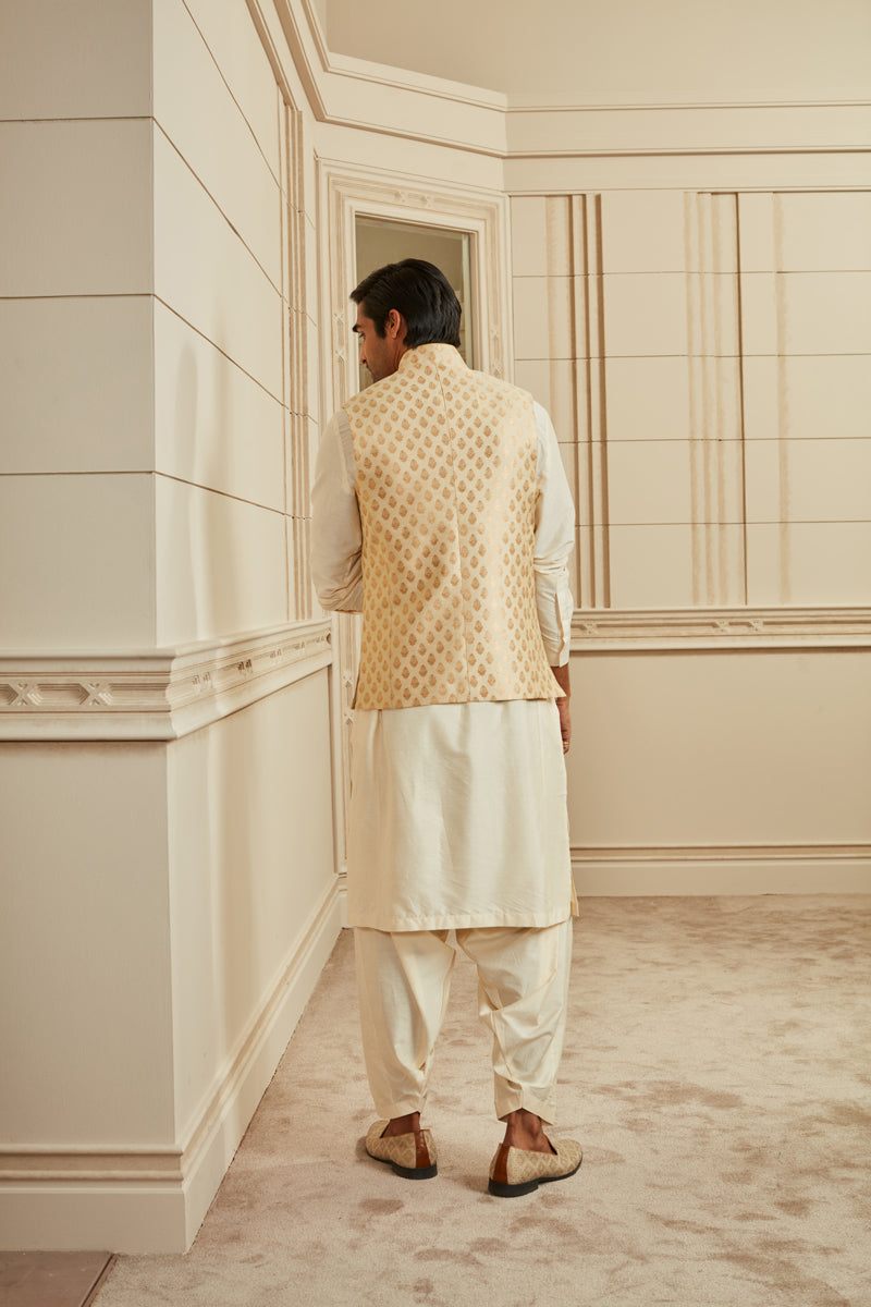 Gold Herringbone Brocade Bundi
