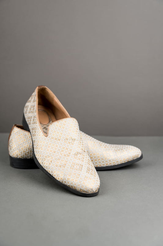 Gold Brocade With Square Motif Detail Mojari