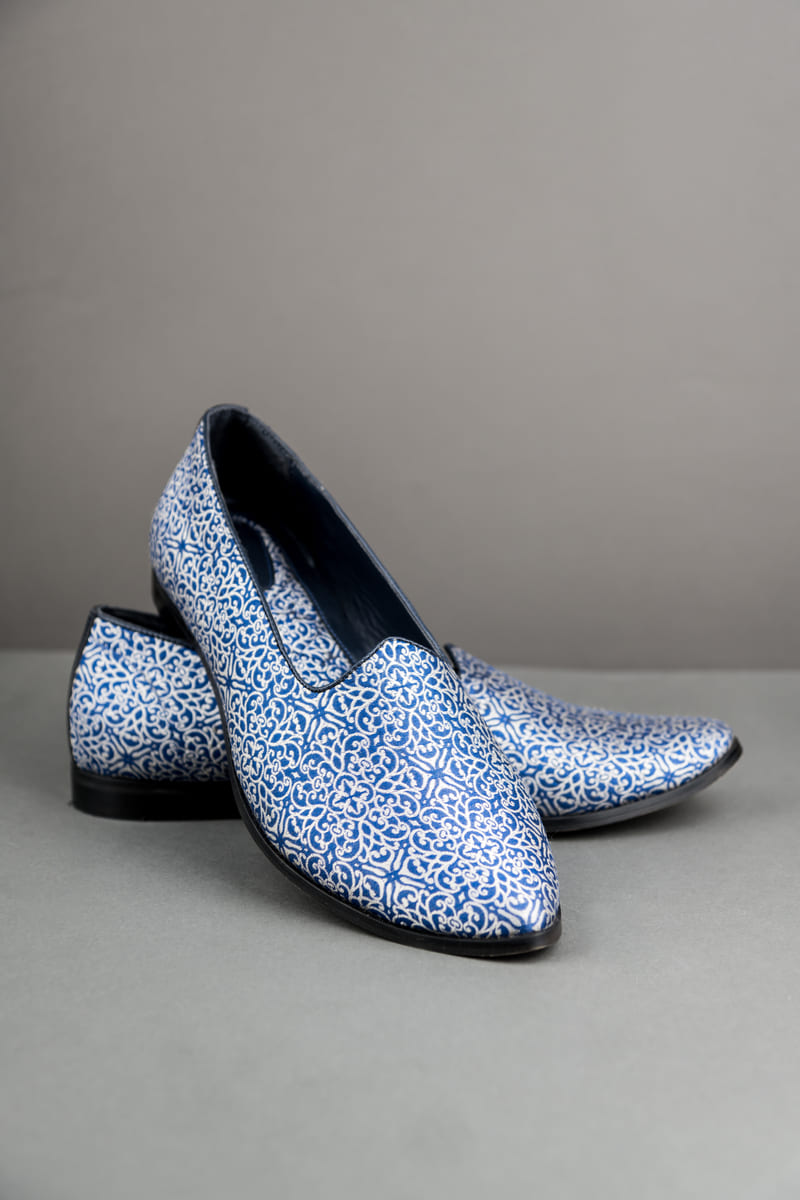 Royal Blue And Gold Brocade Mojari