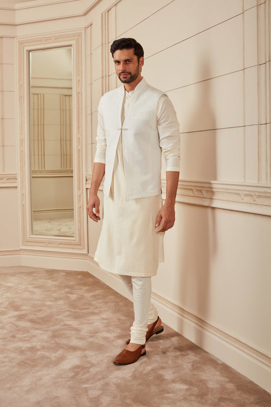 Ivory Khadi Bundi