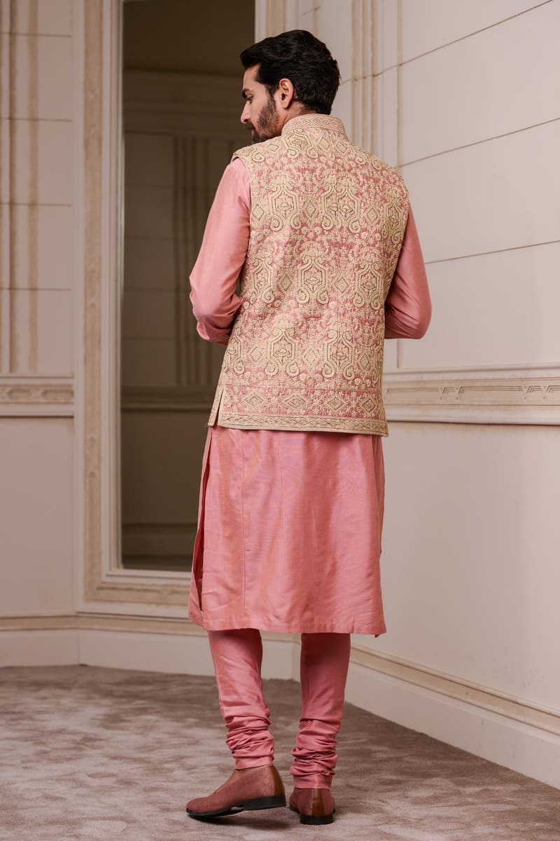 Salmon Thread and Pitta Embroidered Kurta Bundi Set