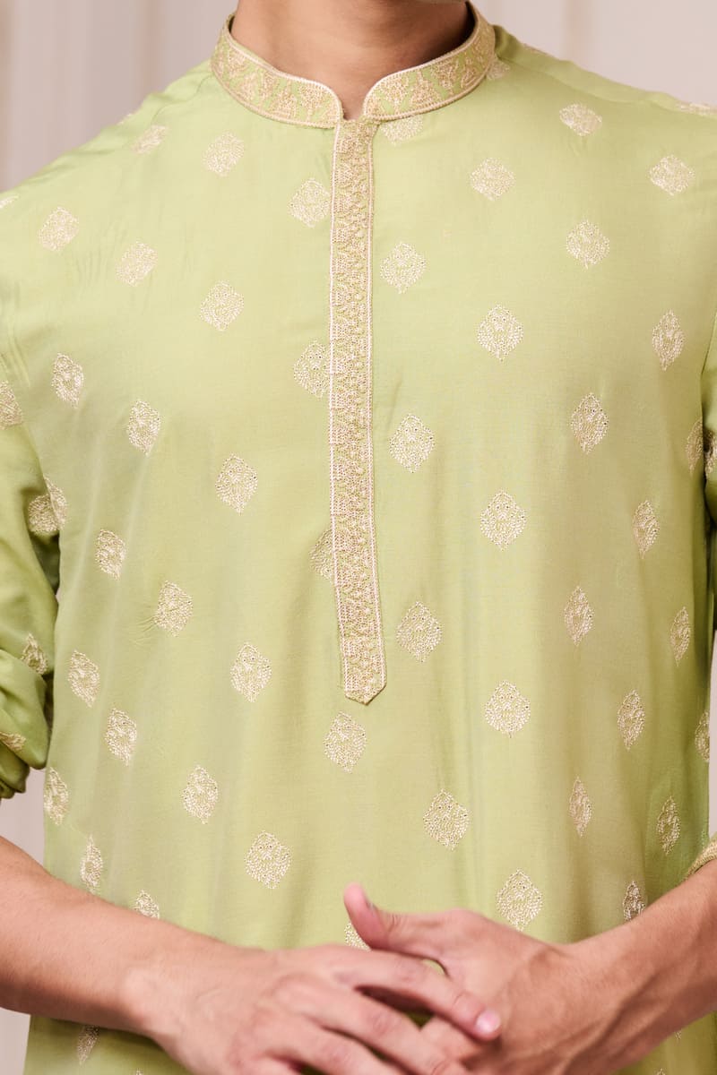 Jade Butti Jaal Kurta Set
