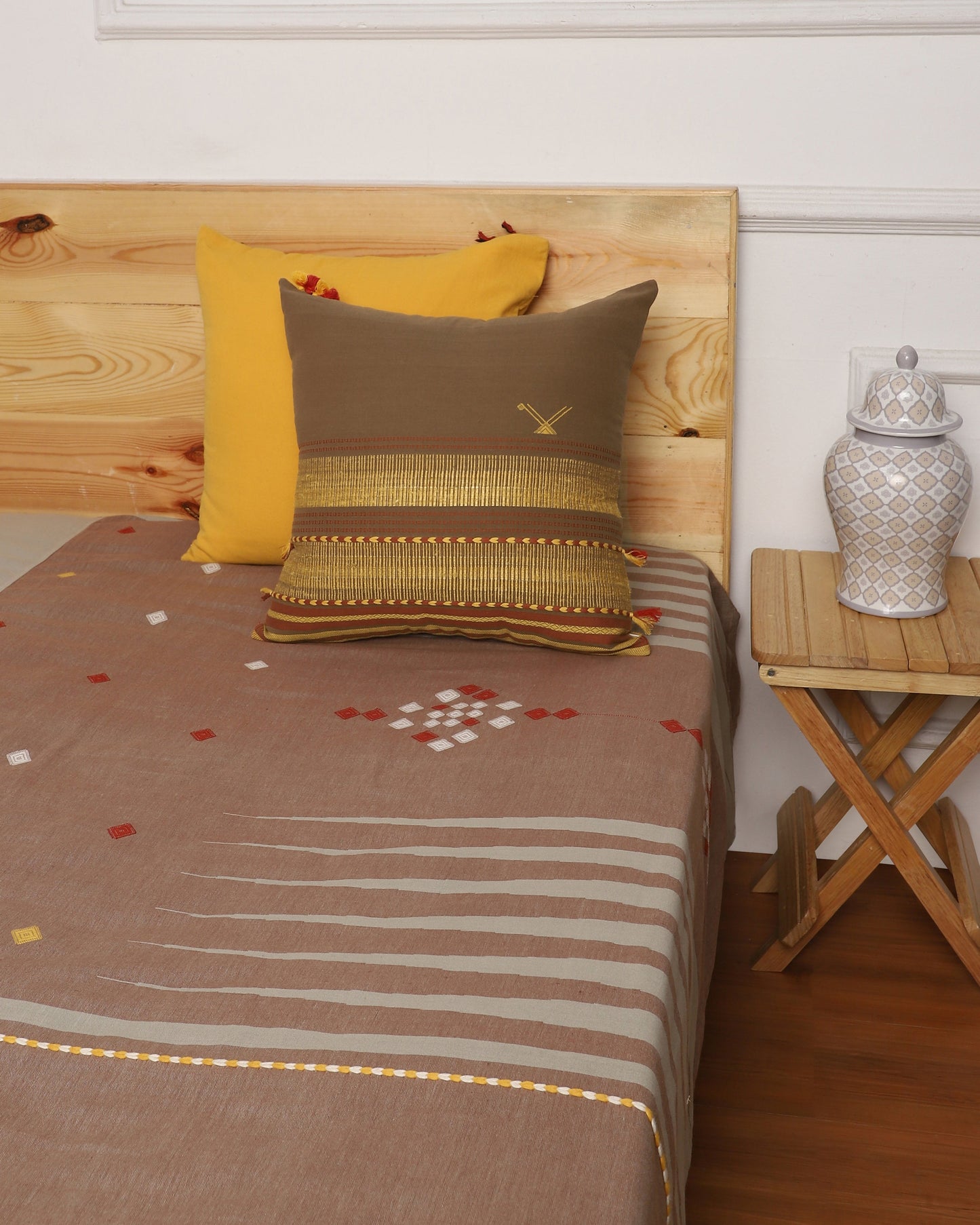 Aarohi Extra Weft Cotton Bed Cover
