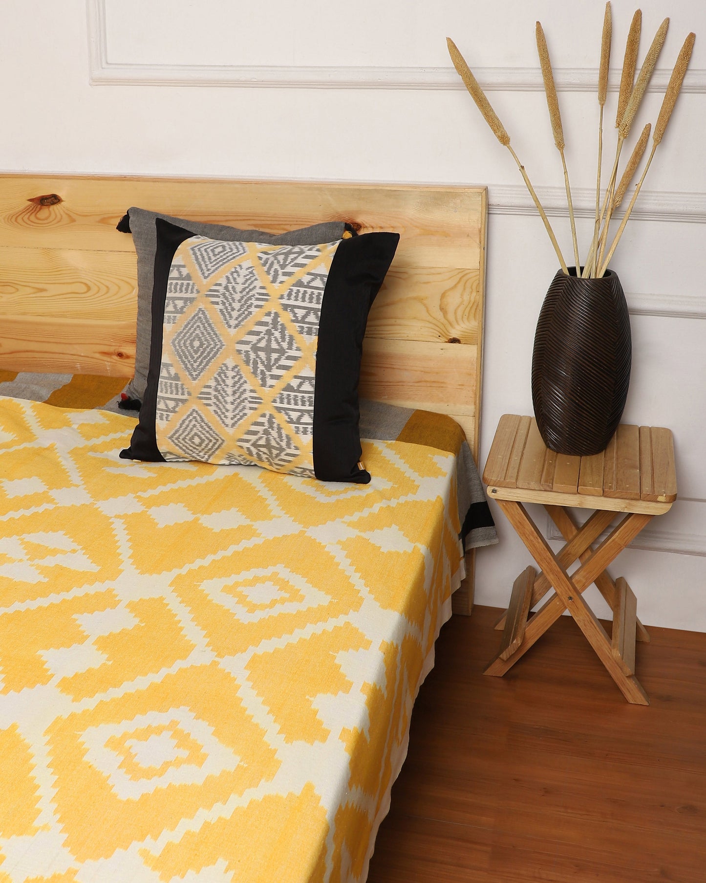 Shyla Warp Ikat Cotton Bed Cover