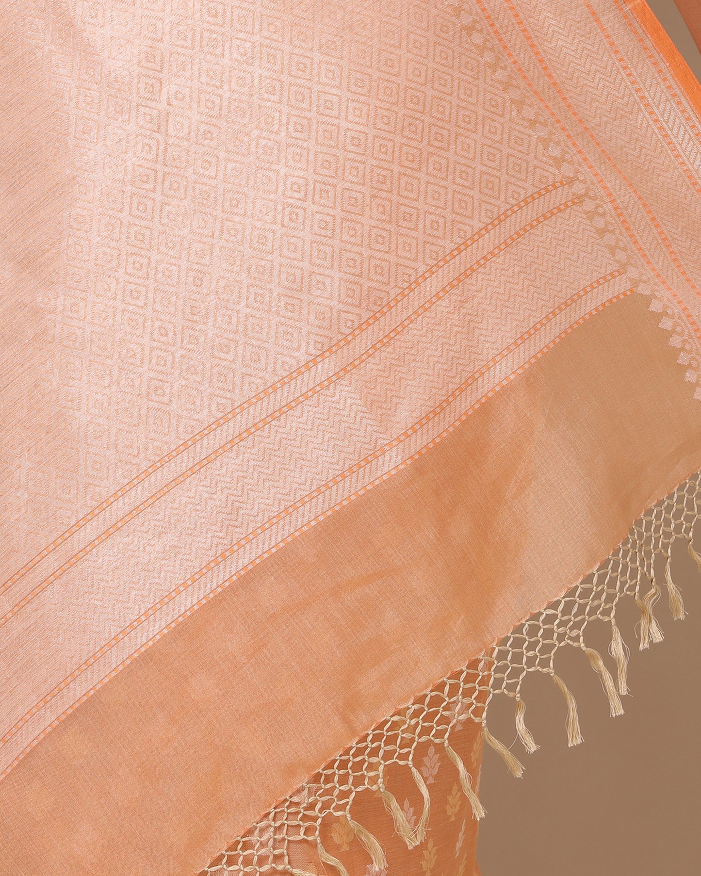 Nurvi Kadwa Cotton Saree
