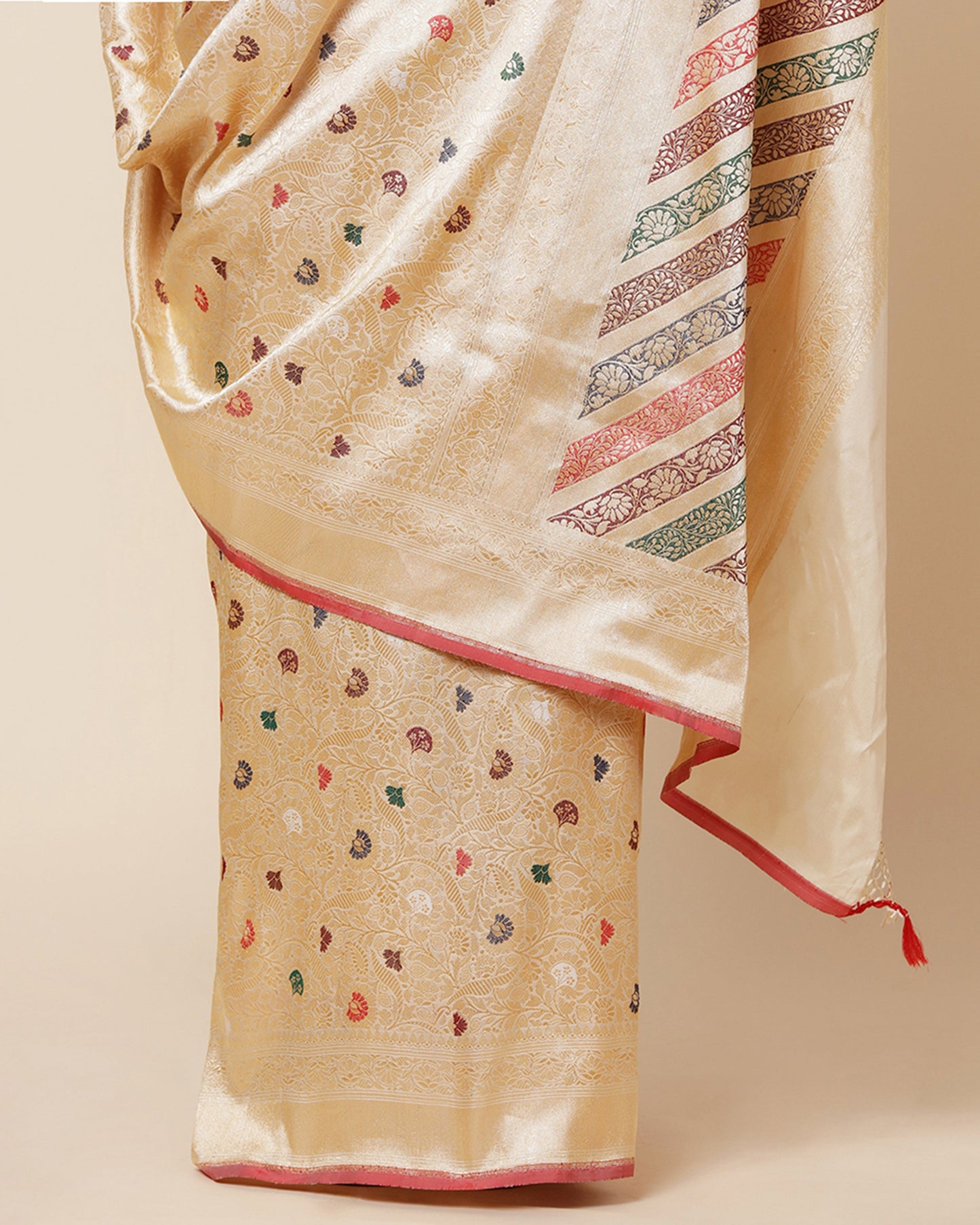 Sharanya Kadwa Silk Saree