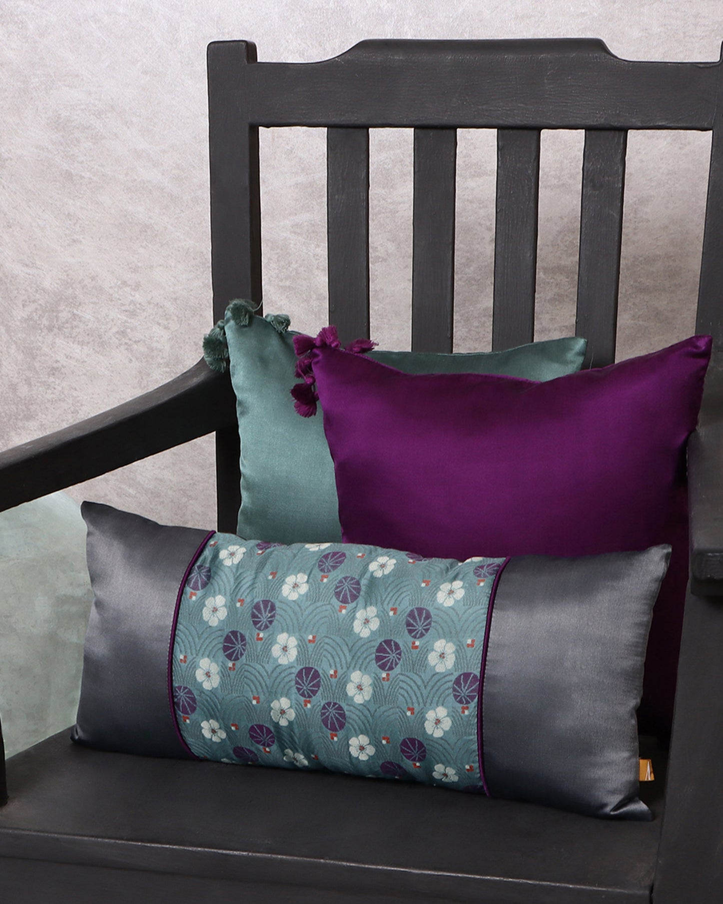 Gambhira Powdi Silk Cushion Cover