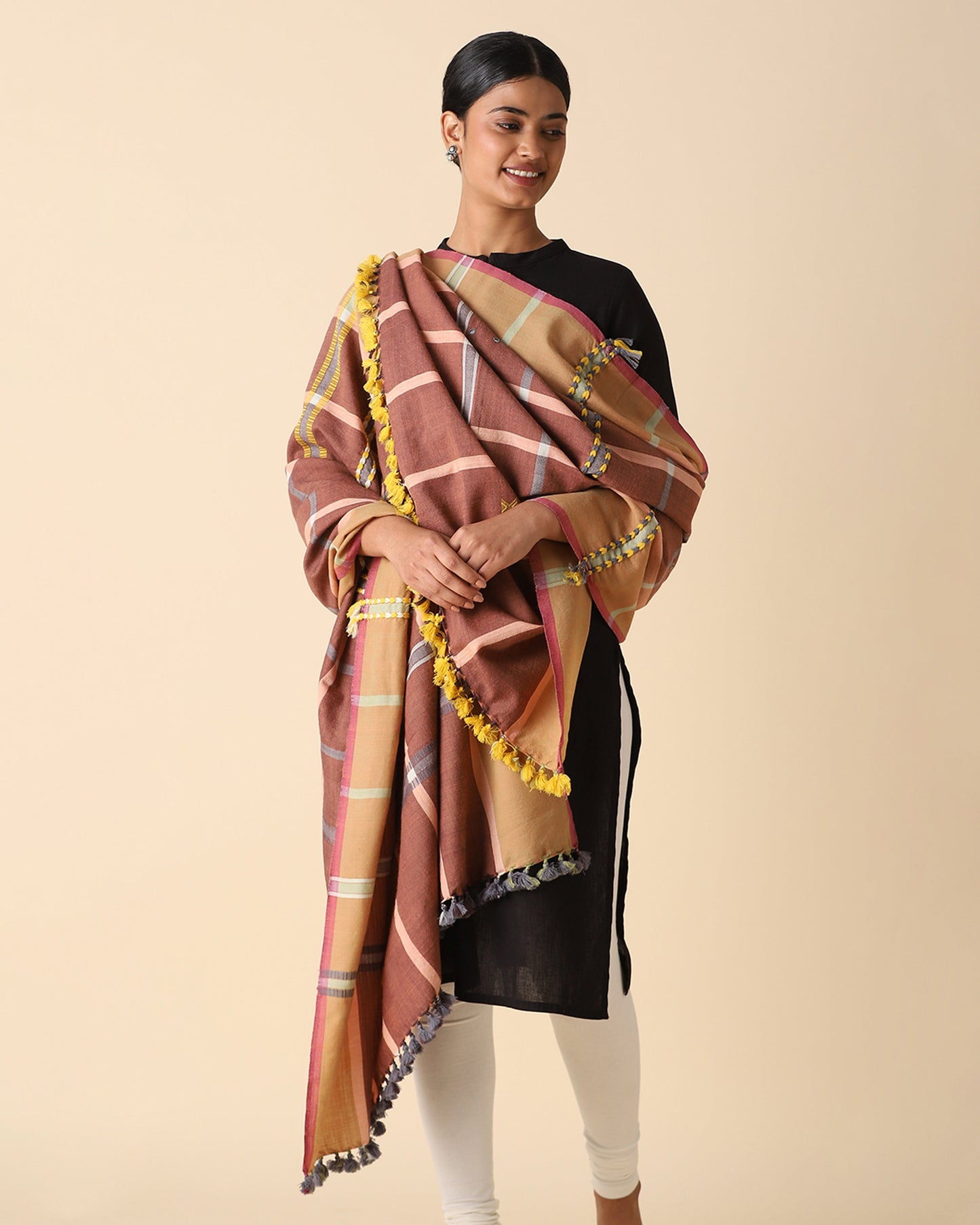 Alaya Extra Weft Woolen Shawl
