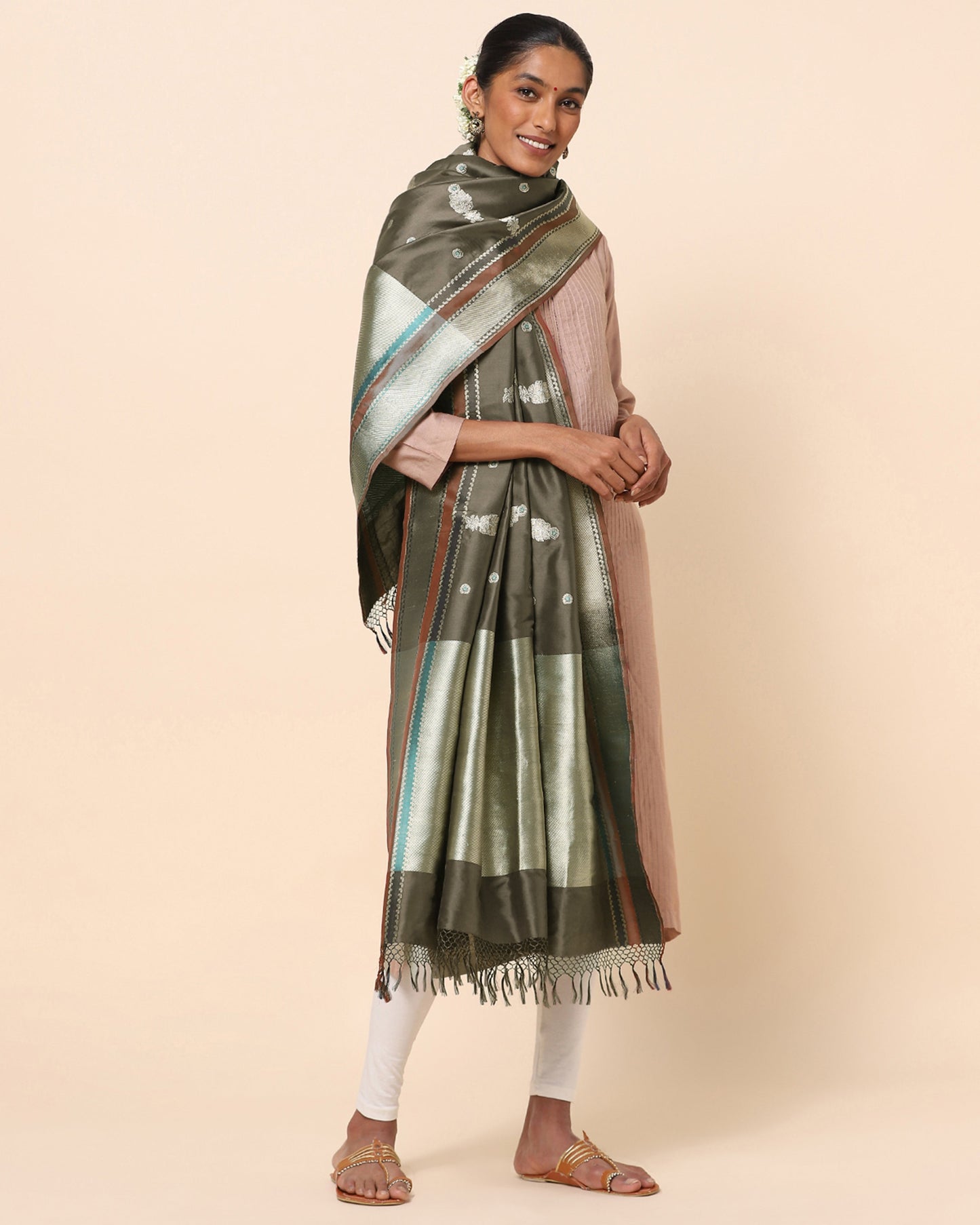 Ruhi Kadwa Silk Dupatta