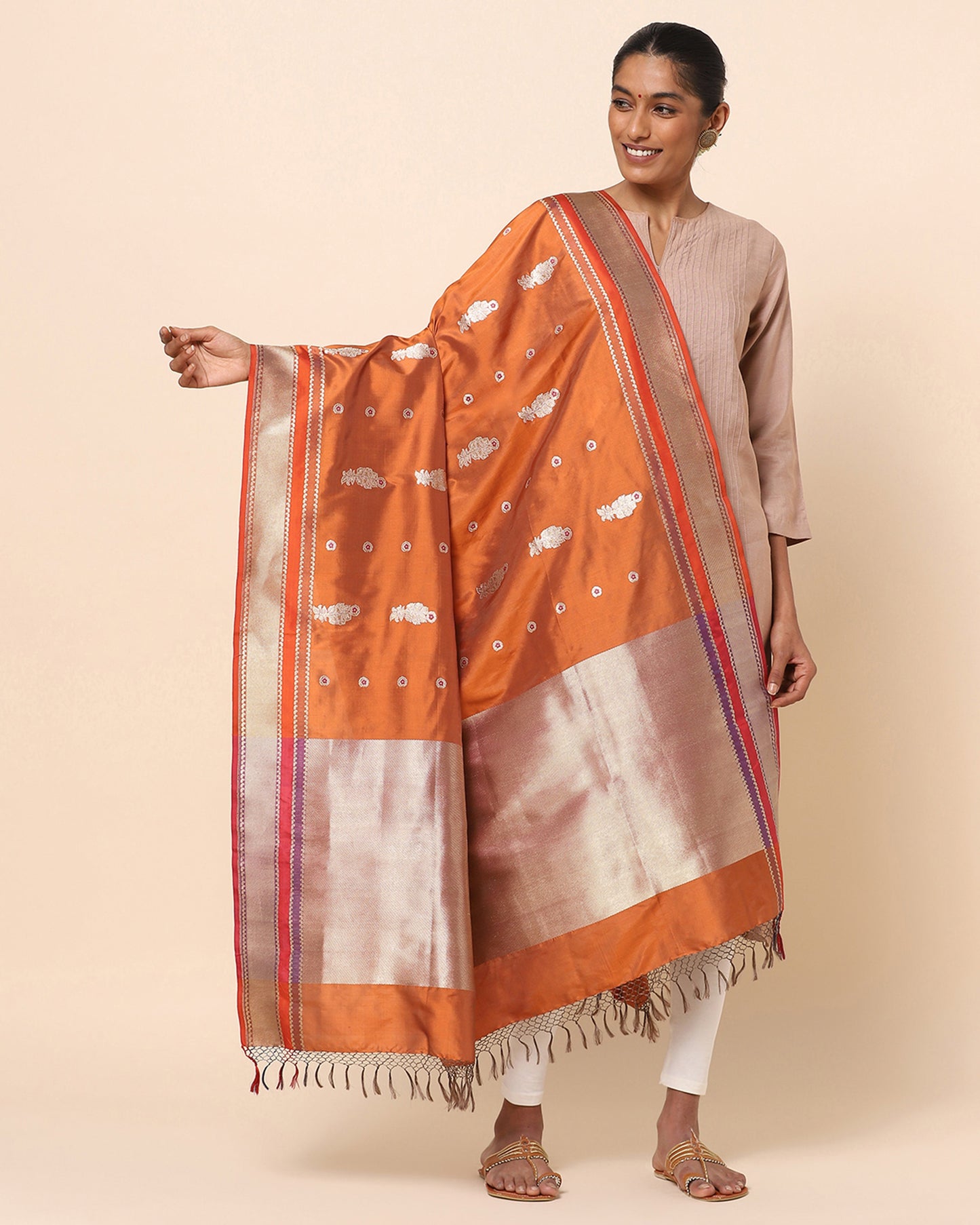 Ruhi Kadwa Silk Dupatta