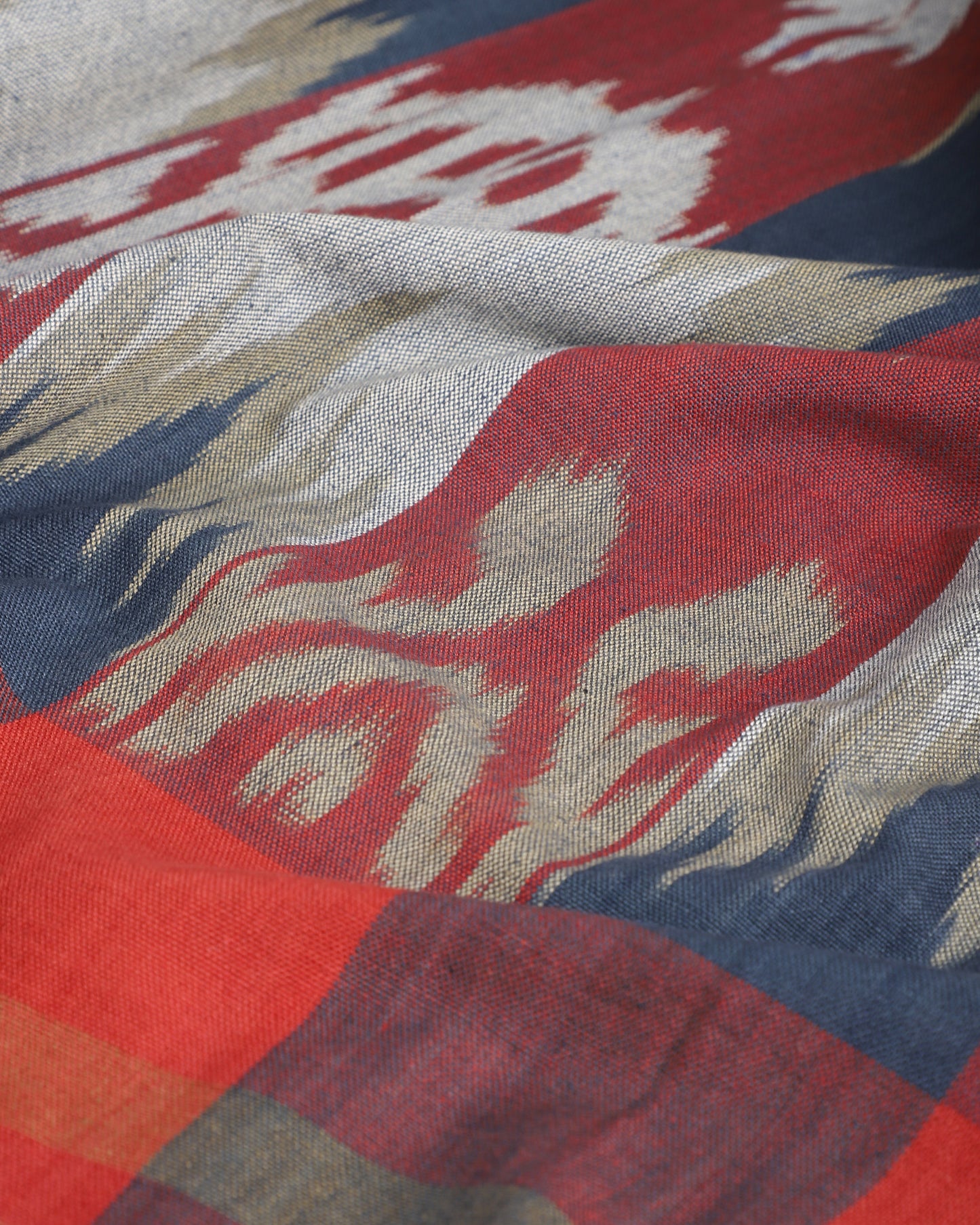 Feray Warp Ikat Cotton Bed Cover