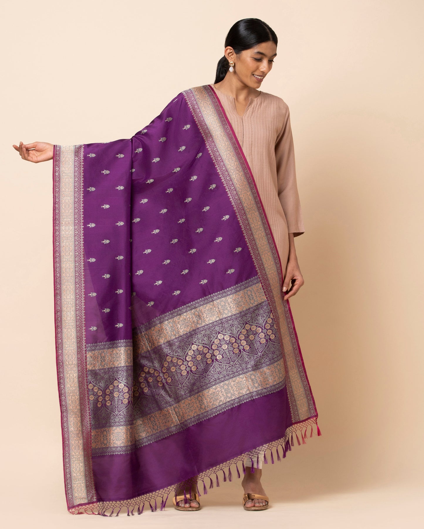 Rambagh Kadwa Silk Dupatta