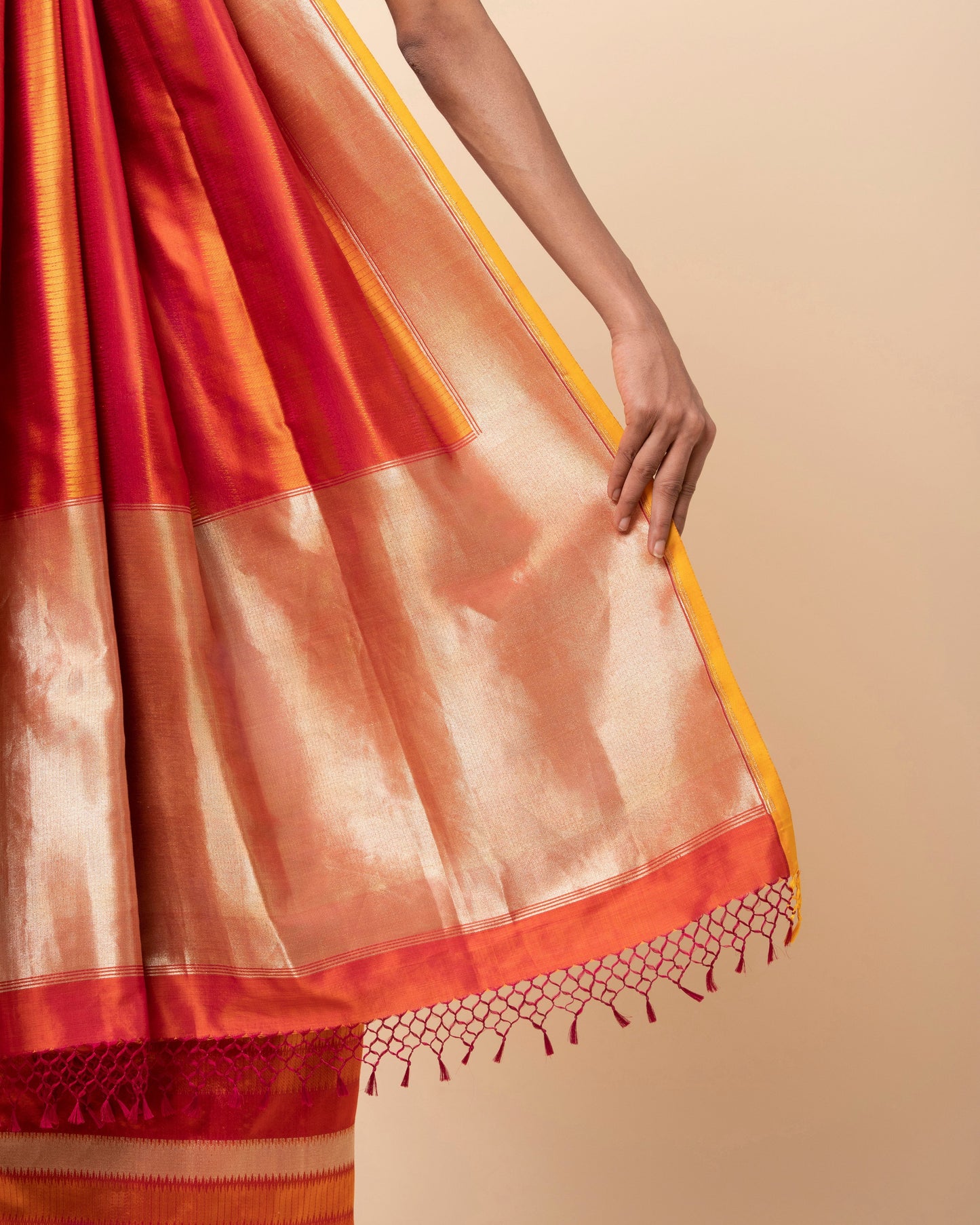 Aurelia Kadwa Silk Saree