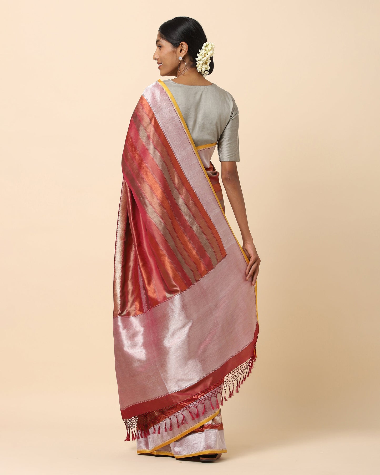 Aurelia Kadwa Silk Saree