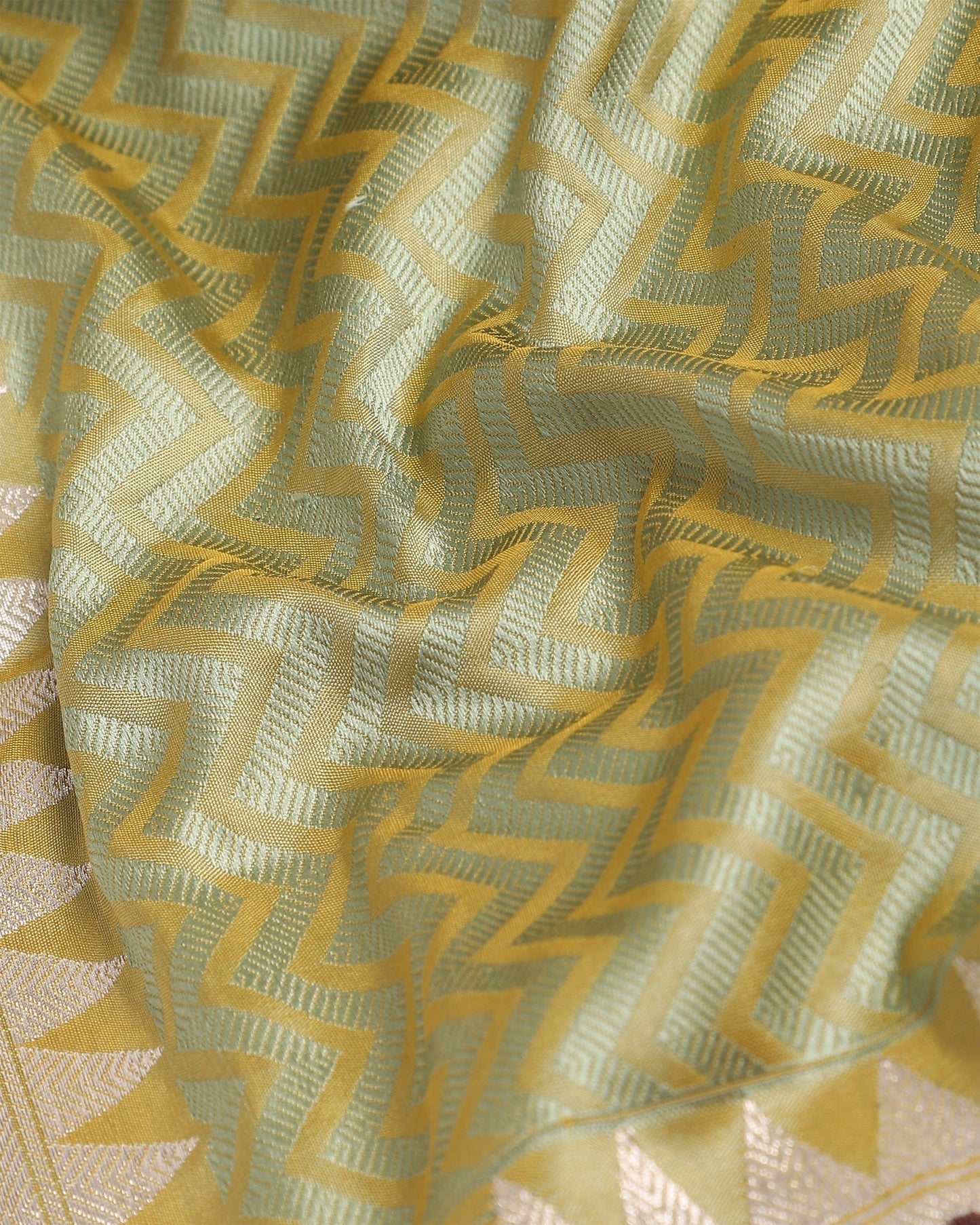 Padmadhar Kadwa Silk Saree