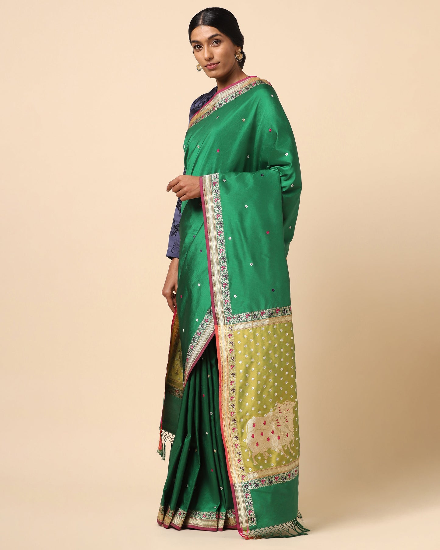 Nandi Kadwa Silk Saree