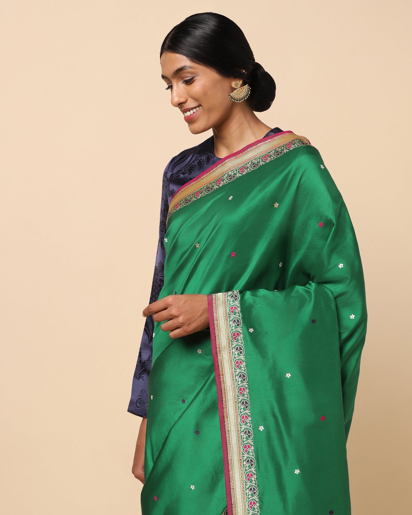 Nandi Kadwa Silk Saree