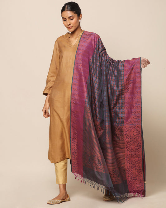 Nargis Fekwa Silk Dupatta
