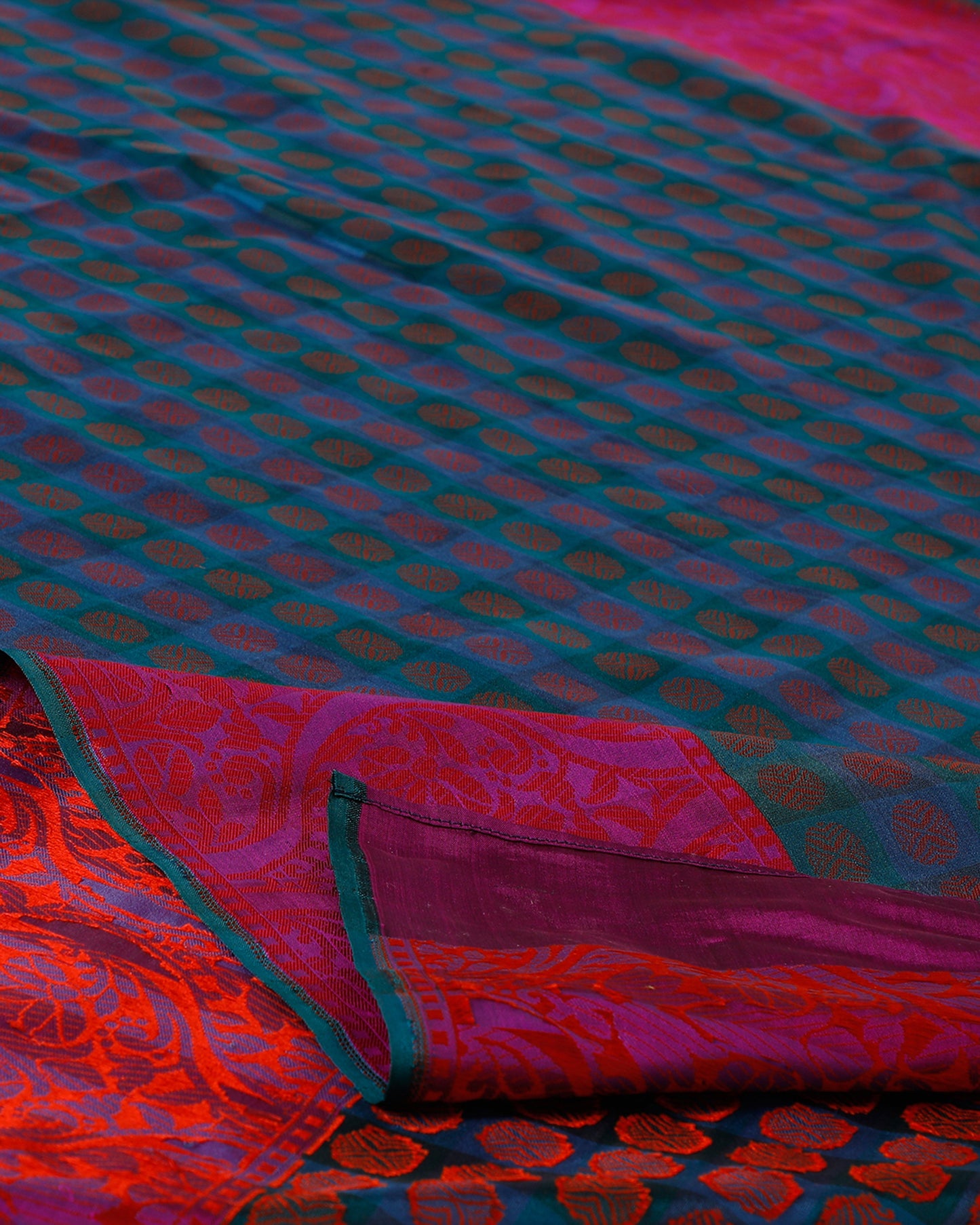 Nargis Fekwa Silk Saree