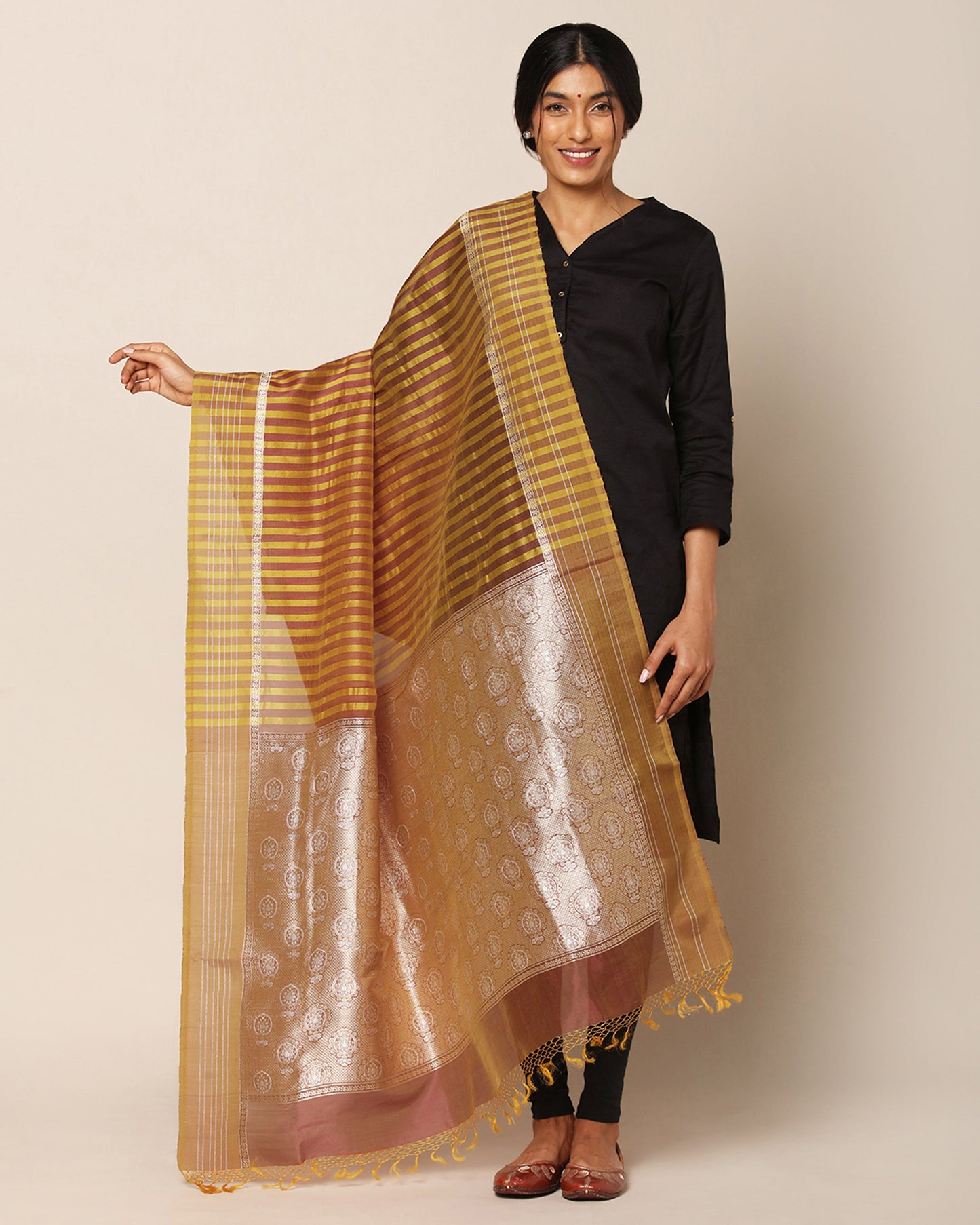 Mira Kadwa Silk Dupatta