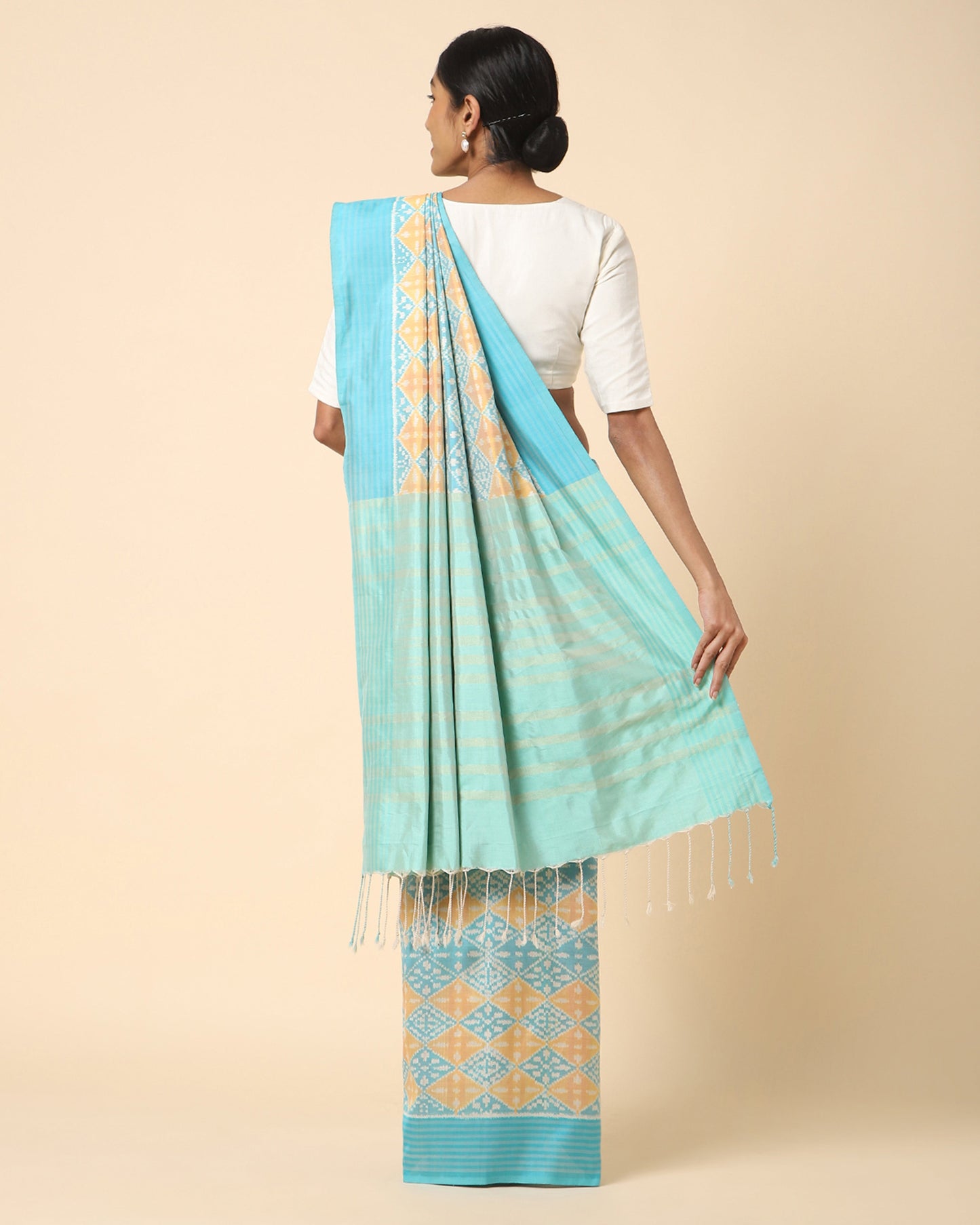Parvini Weft Ikat Cotton Silk Saree