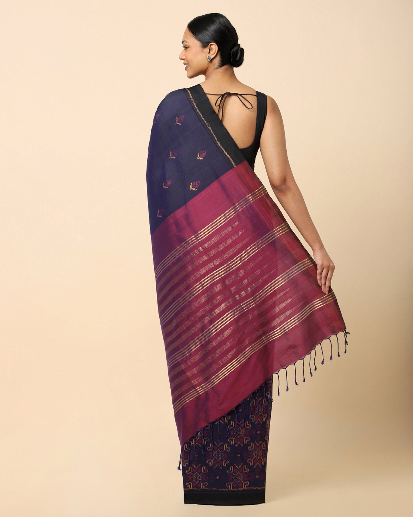 Eesha Weft Ikat Cotton Silk Saree