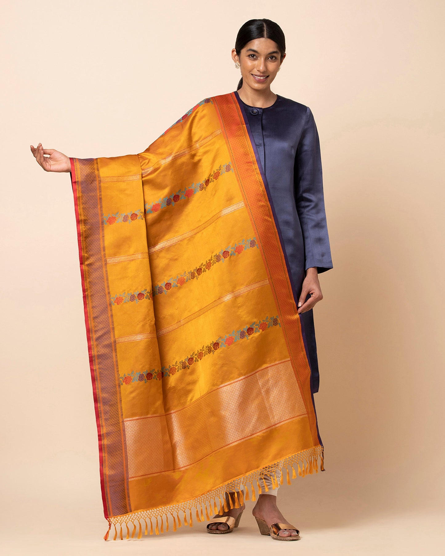 Roopal Tanchoi Silk Dupatta