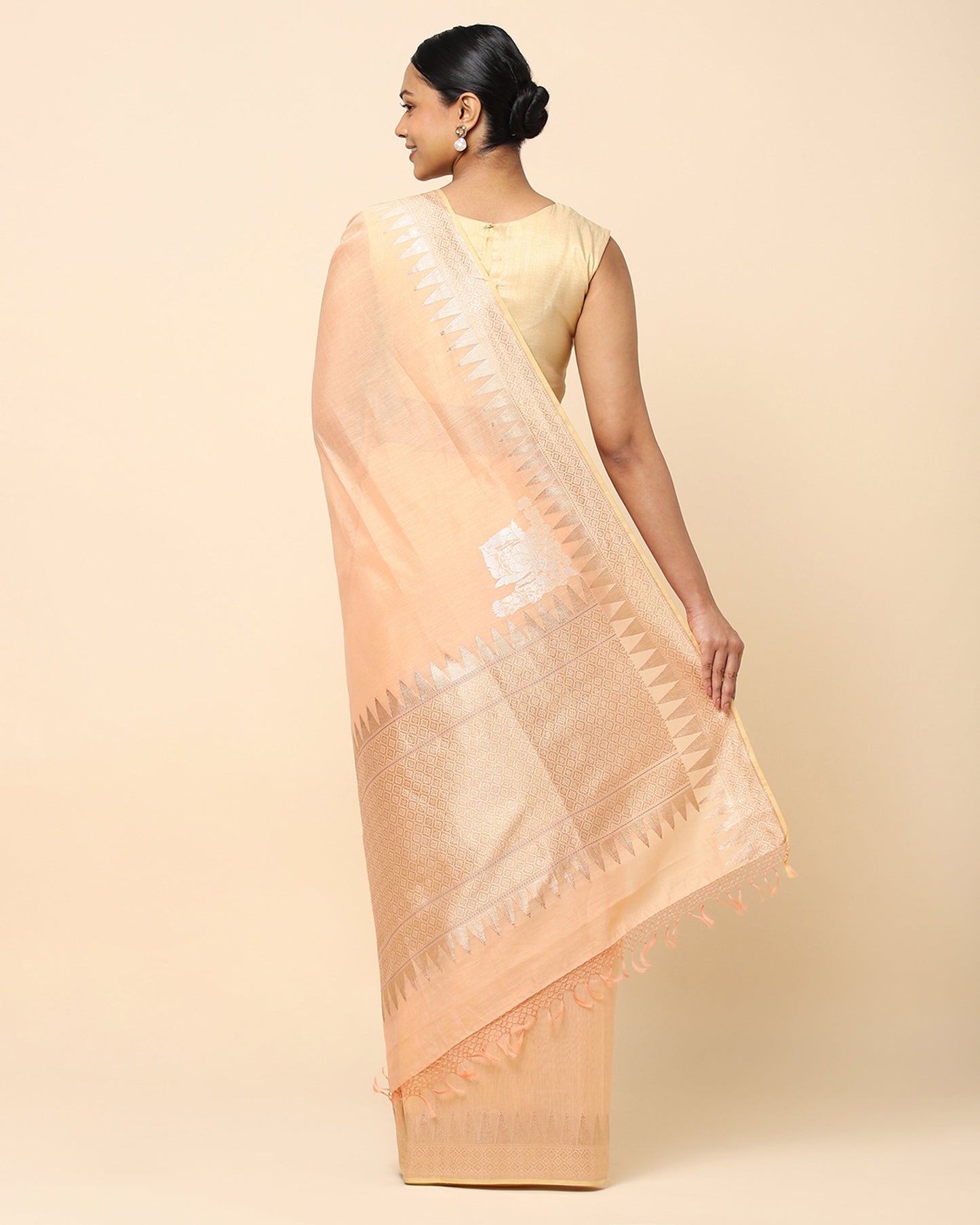 Shivangi Kadwa Silk Cotton Saree