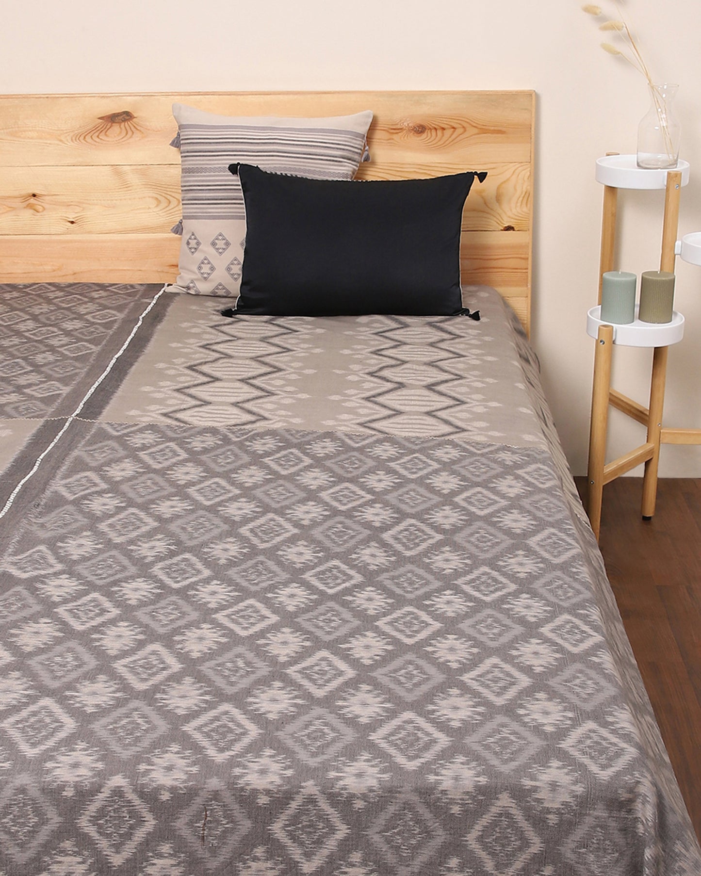 Meher Rabya Weft Ikat Cotton Bed Cover