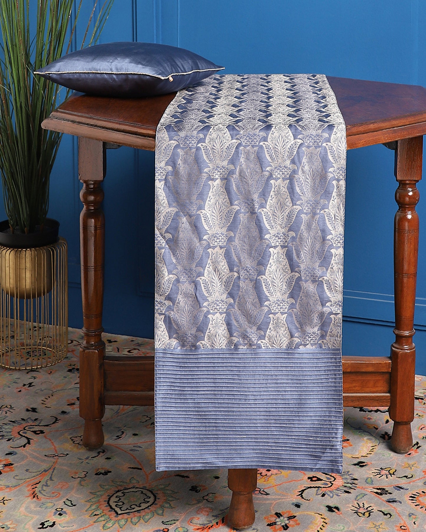 Aruvi Powdi Silk Linen Table Runner