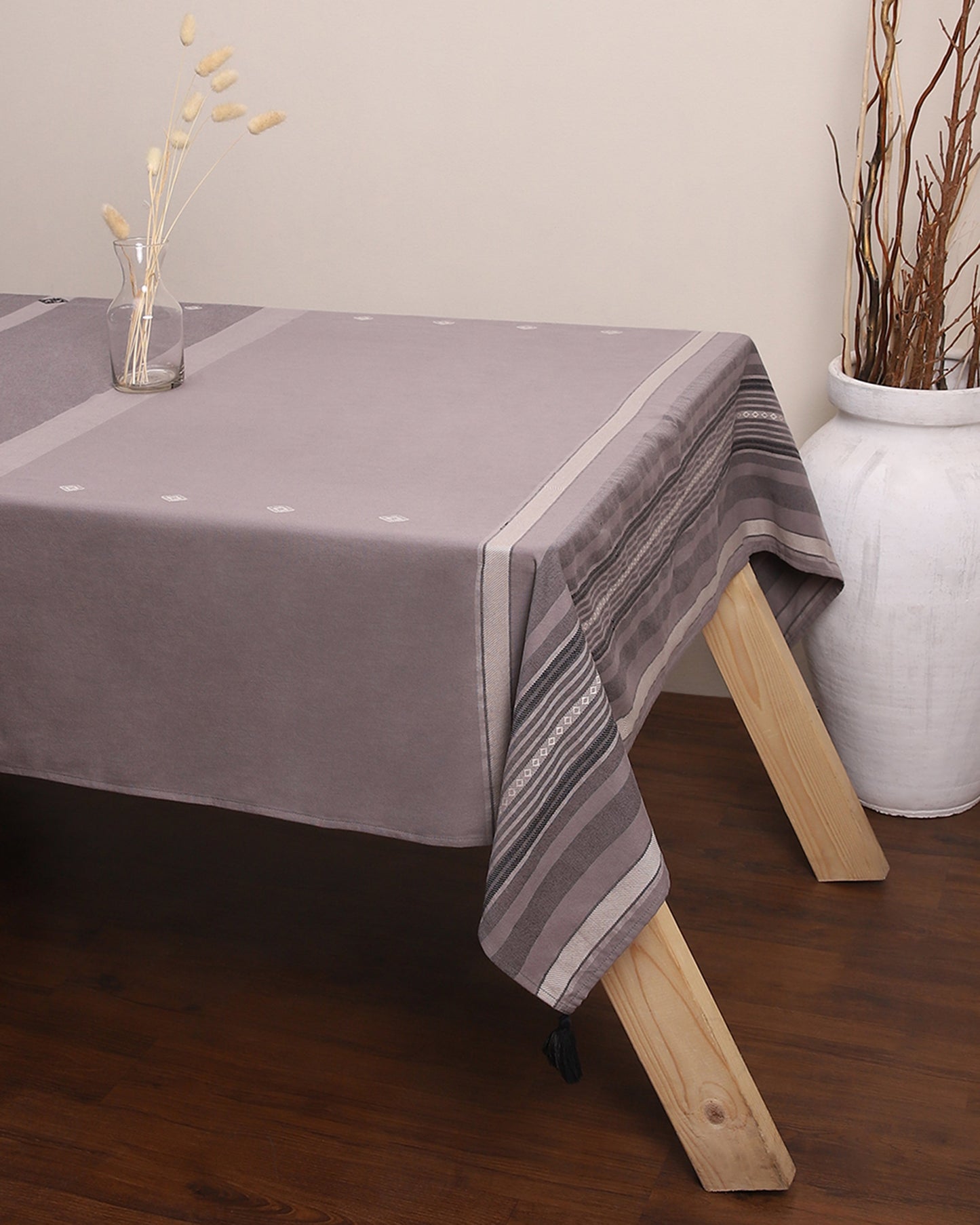 Ekaja Extra Weft Cotton Table Cover